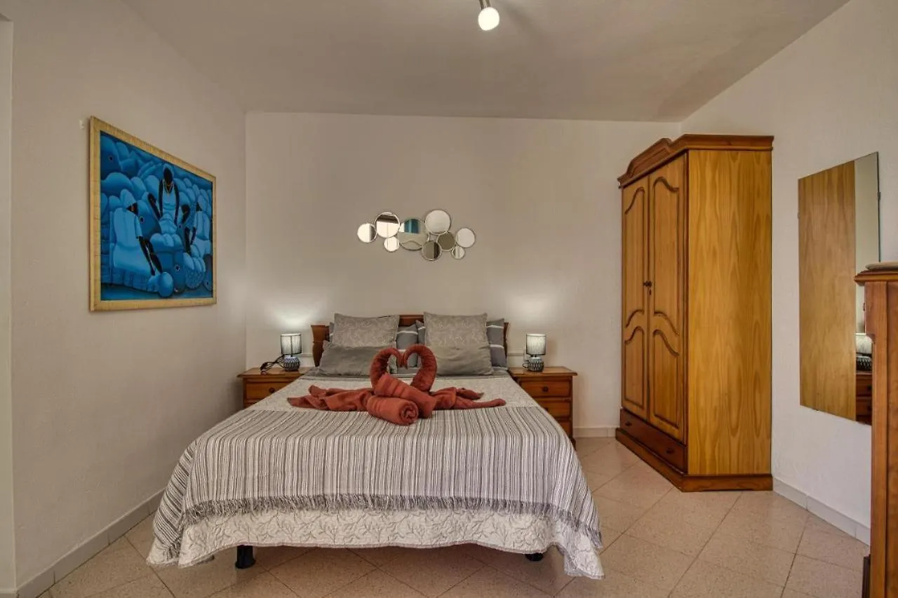 Penthouse Sea View Jacuzzy Terrace & Pool Apartment Playa Fanabe 0*,  Spain