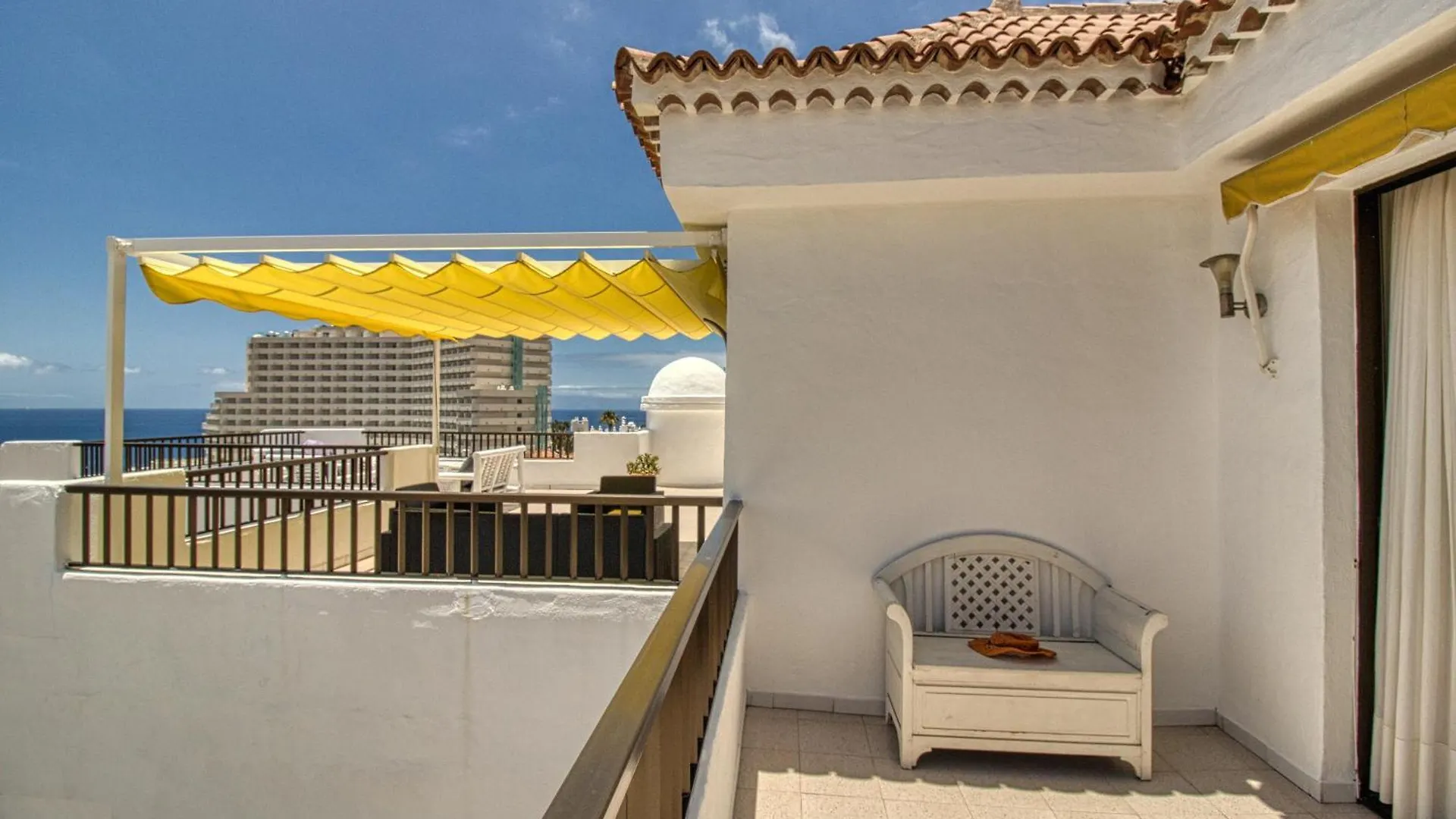 Penthouse Sea View Jacuzzy Terrace & Pool Apartment Playa Fanabe Spain