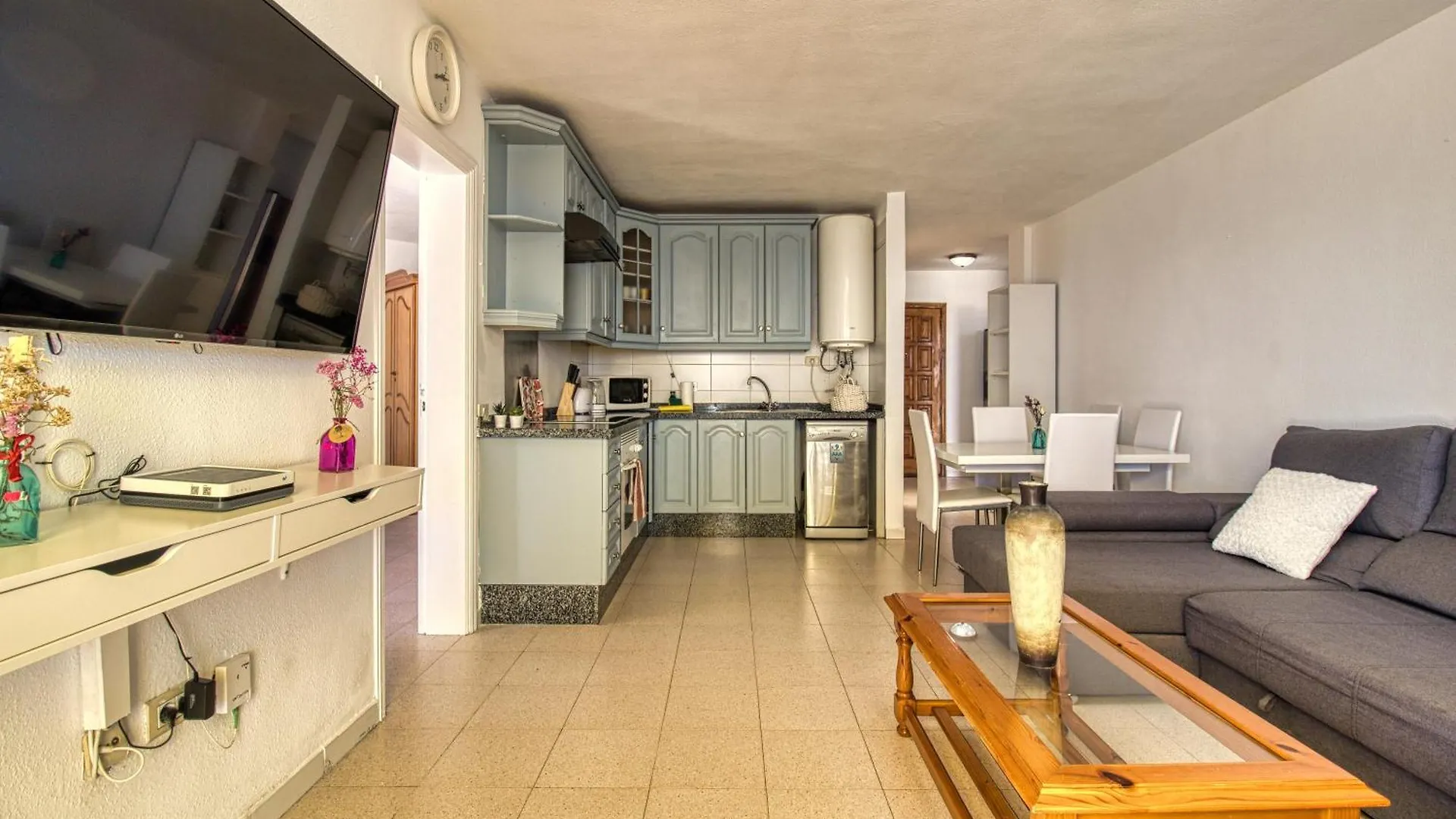 Penthouse Sea View Jacuzzy Terrace & Pool Apartment Playa Fanabe 0*,