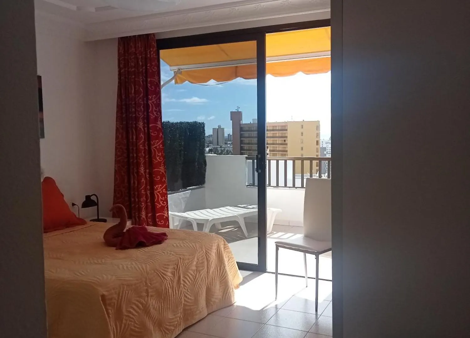 Penthouse Sea View Jacuzzy Terrace & Pool Apartment Playa Fanabe Spain